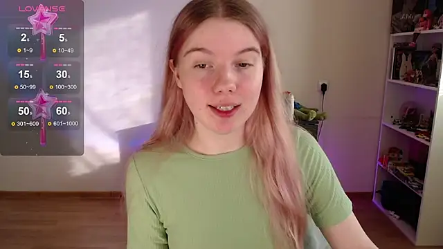 Strawberry juli online show from January 15, 2026, 8:30 am