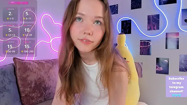 Snapshot of Dreamy_Polly chatting on March 3, 2025, 7:49 pm Dreamy Polly online show from March 3, 2025, 7:49 pm