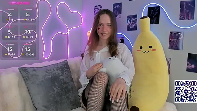 Snapshot of Dreamy_Polly chatting on March 5, 2025, 7:06 pm Dreamy Polly online show from March 5, 2025, 7:06 pm
