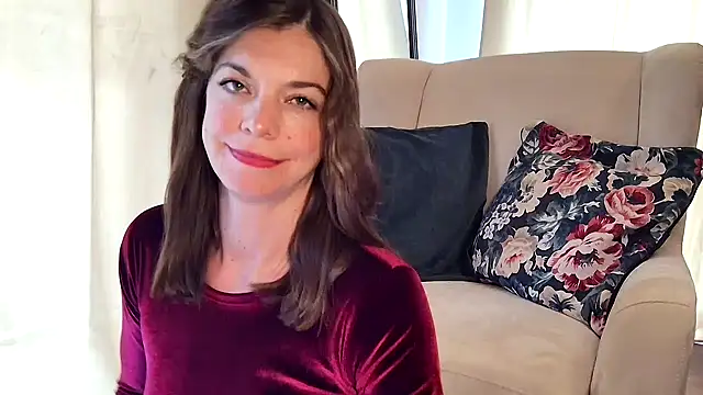 Snapshot of Rosemarie_Blu chatting on May 15, 2026, 8:54 am Rosemarie Blu online show from May 15, 2026, 8:54 am