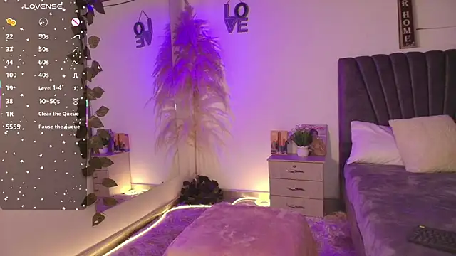 miaoconell online show from May 12, 2026, 11:02 pm