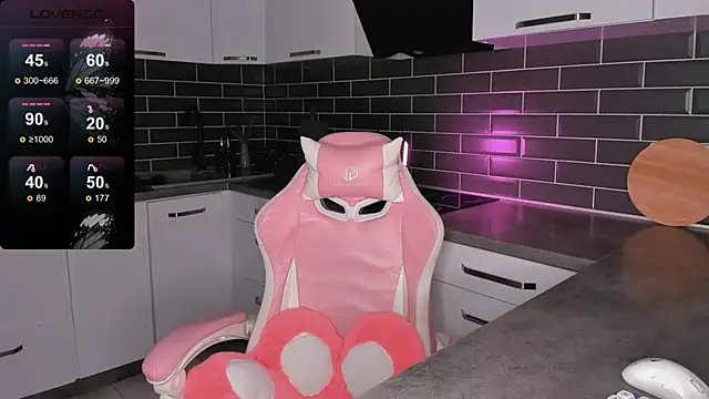 ShaiyaMinn3 online show from February 26, 2026, 5:23 pm