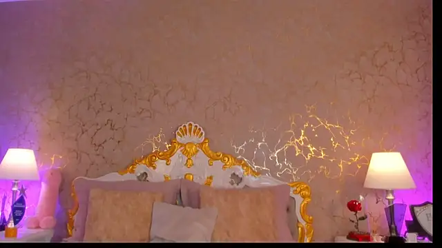 ScarlettWallace online show from February 11, 2026, 3:28 pm