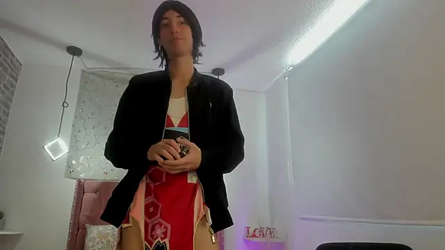 loverisu-coral online show from February 25, 2026, 8:18 pm