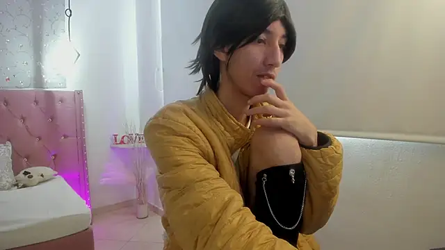 loverisu-coral online show from March 2, 2026, 8:59 pm