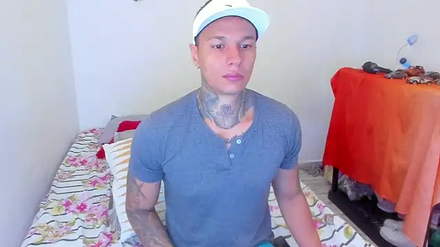 Snapshot of damian_c12 chatting on March 8, 2025, 3:13 pm damian c12 online show from March 8, 2025, 3:13 pm