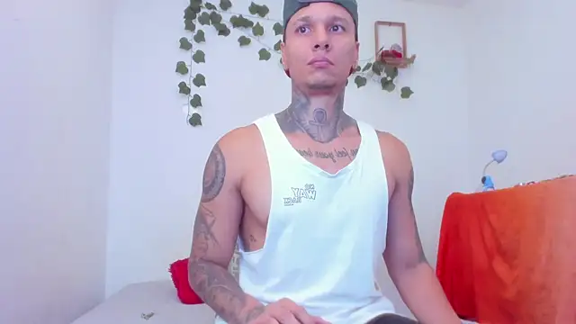 Snapshot of damian_c12 chatting on March 14, 2025, 1:37 am damian c12 online show from March 14, 2025, 1:37 am