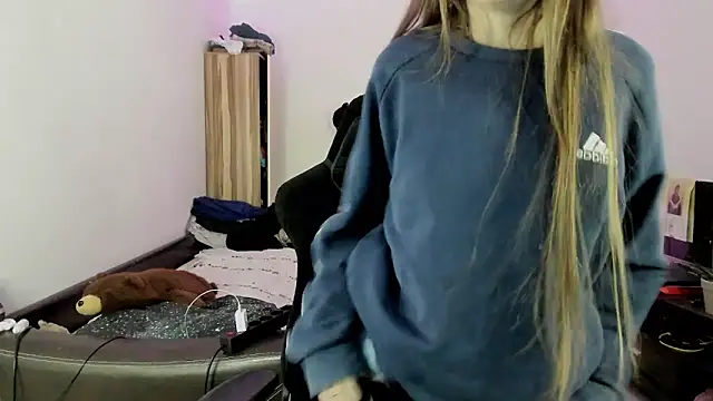 bekkawell online show from October 20, 2025, 2:06 pm