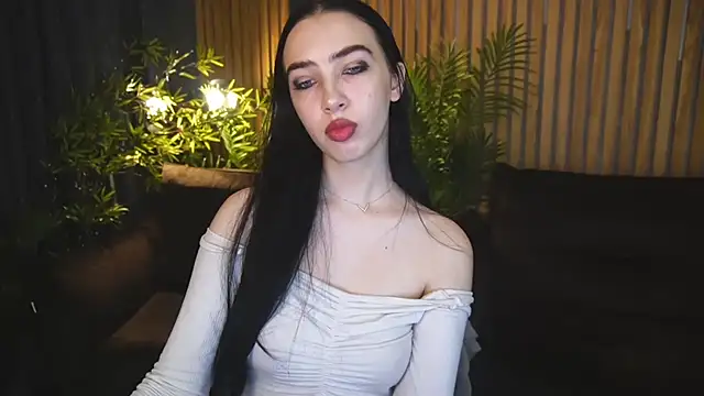 WildKittenX  online show from October 31, 2025, 6:47 am