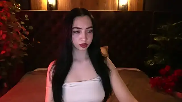 WildKittenX  online show from April 3, 2026, 5:49 am