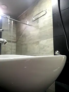 Mila LS online show from September 30, 2025, 1:16 pm