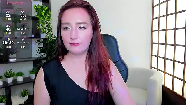 Snapshot of LinaFlawless chatting on September 21, 2025, 2:13 am LinaFlawless online show from September 21, 2025, 2:13 am