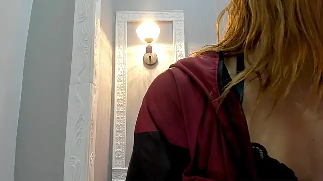 Bonniie 22 online show from February 6, 2026, 8:34 pm