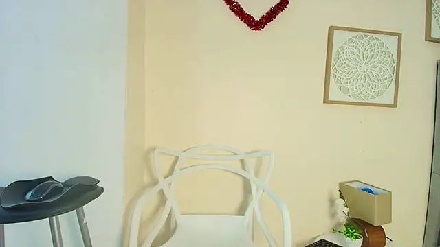 mary cute9 online show from April 8, 2026, 12:16 pm