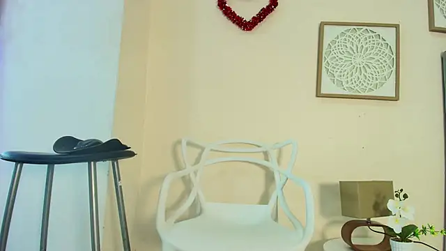 mary cute9 online show from April 10, 2026, 12:10 pm