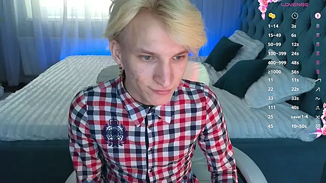 Snapshot of Limon_chik chatting on March 9, 2025, 10:19 am Limon chik online show from March 9, 2025, 10:19 am