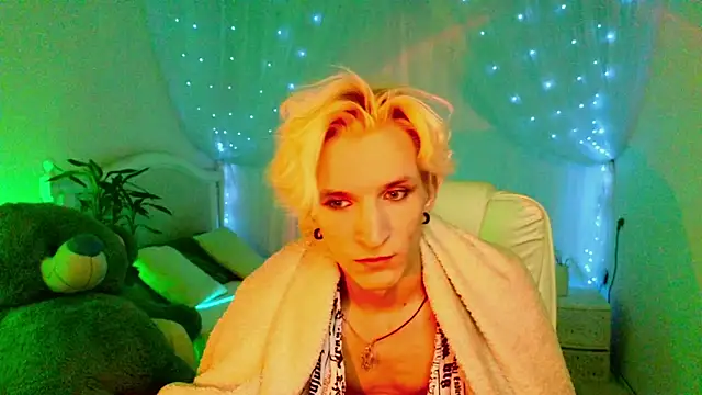 Snapshot of Limon_chik chatting on March 18, 2025, 7:42 pm Limon chik online show from March 18, 2025, 7:42 pm