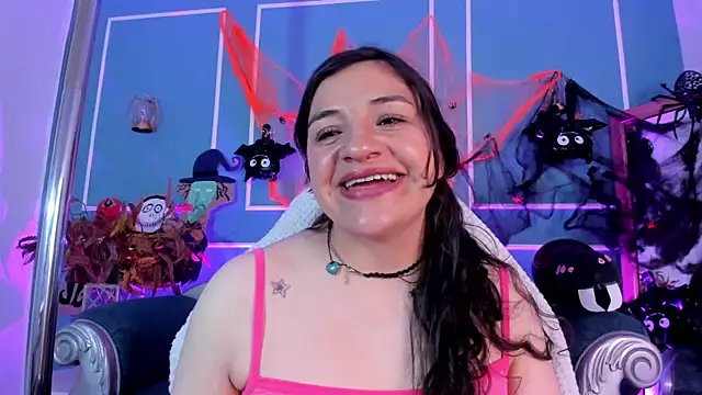 TaraTaylorr online show from October 31, 2025, 2:23 am