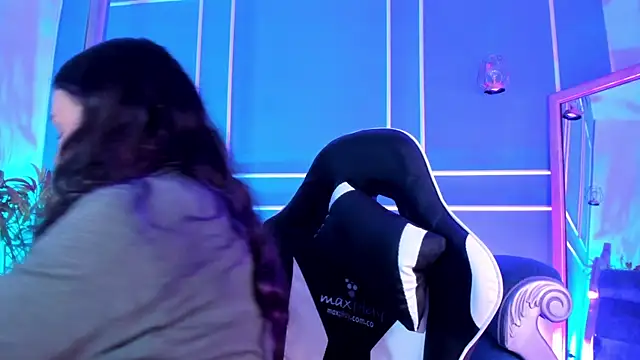 TaraTaylorr online show from November 28, 2025, 2:14 am