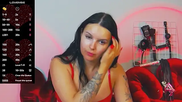 Miss Vic online show from October 8, 2025, 5:10 pm