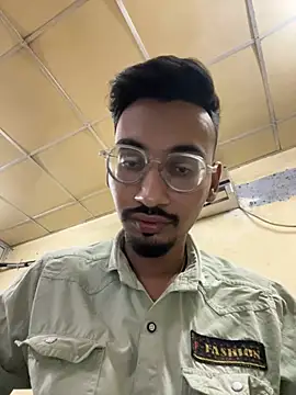 hypersexdriveboi online show from February 28, 2025, 2:42 pm