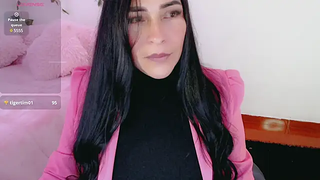 Snapshot of luna_lgomez_ chatting on March 5, 2025, 12:22 pm luna lgomez online show from March 5, 2025, 12:22 pm