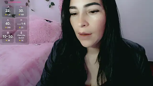 Snapshot of luna_lgomez_ chatting on March 7, 2025, 11:18 am luna lgomez online show from March 7, 2025, 11:18 am