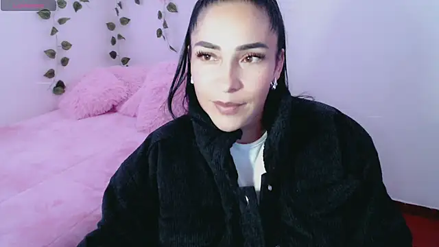 Snapshot of luna_lgomez_ chatting on March 8, 2025, 2:08 pm luna lgomez online show from March 8, 2025, 2:08 pm