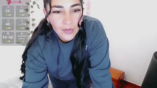 Snapshot of luna_lgomez_ chatting on March 19, 2025, 11:17 am luna lgomez online show from March 19, 2025, 11:17 am