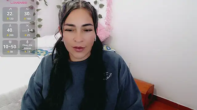 Snapshot of luna_lgomez_ chatting on March 19, 2025, 2:24 pm luna lgomez online show from March 19, 2025, 2:24 pm