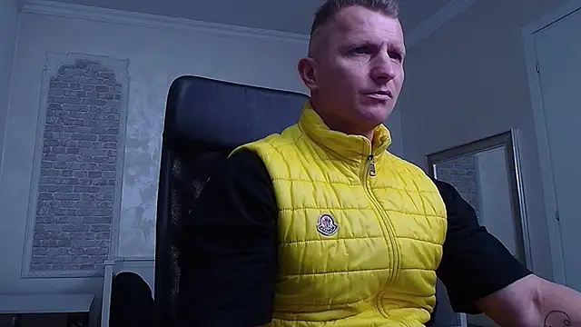 RomeoMalcolm online show from March 17, 2025, 5:23 am