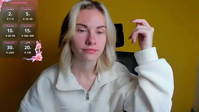 Fiona Night online show from October 11, 2025, 5:17 am