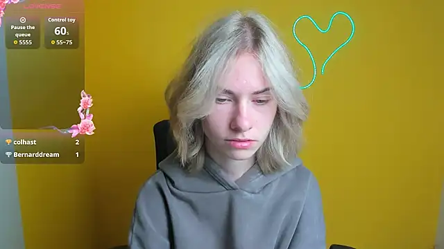 Fiona Night online show from October 22, 2025, 5:30 am