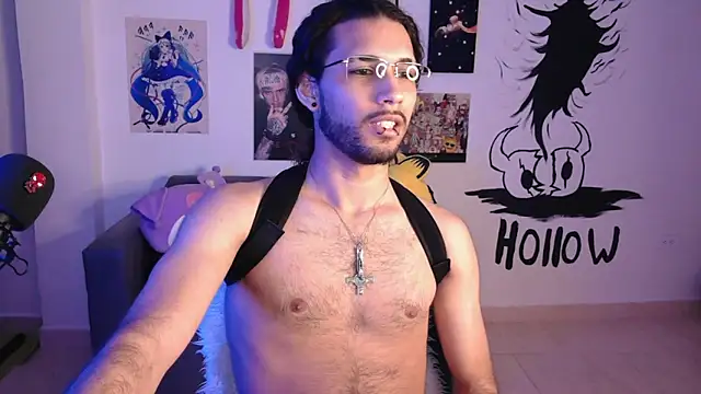 Snapshot of oezack___ chatting on March 19, 2025, 8:22 pm oezack    online show from March 19, 2025, 8:22 pm