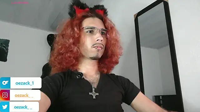 Snapshot of oezack___ chatting on October 30, 2025, 7:43 am oezack    online show from October 30, 2025, 7:43 am