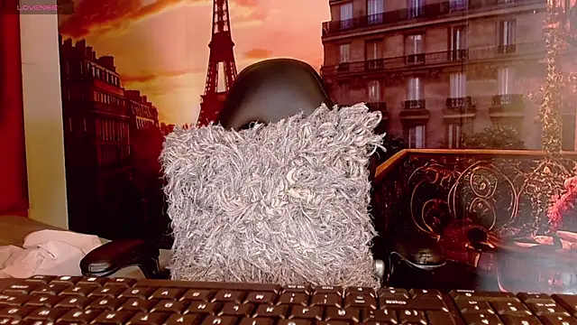 Gabi Prince online show from November 8, 2025, 7:56 pm