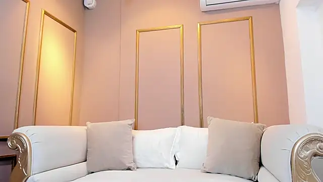 Snapshot of ValeriMilton chatting on September 18, 2025, 7:16 pm ValeriMilton online show from September 18, 2025, 7:16 pm