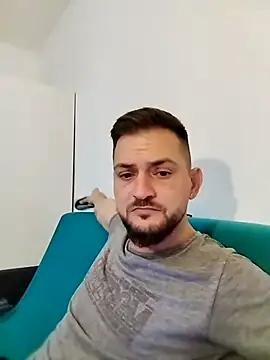 Snapshot of iurinicola chatting on March 4, 2026, 9:21 pm iurinicola online show from March 4, 2026, 9:21 pm