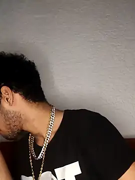 Snapshot of John_los666_hot chatting on March 6, 2025, 4:07 pm John los666 hot online show from March 6, 2025, 4:07 pm