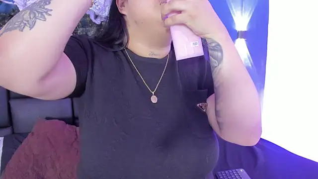 Snapshot of DANESKA_HILLER chatting on January 8, 2026, 8:00 pm DANESKA HILLER online show from January 8, 2026, 8:00 pm