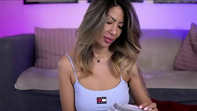 Snapshot of SophiaPotts chatting on March 21, 2026, 8:19 am SophiaPotts online show from March 21, 2026, 8:19 am