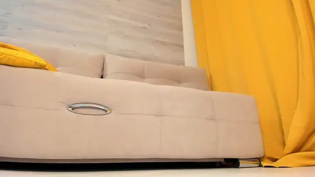 Snapshot of IreneHabibi chatting on March 23, 2026, 5:33 am IreneHabibi online show from March 23, 2026, 5:33 am