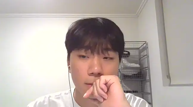 Snapshot of sdamvo2 chatting on March 3, 2025, 1:42 pm sdamvo2 online show from March 3, 2025, 1:42 pm