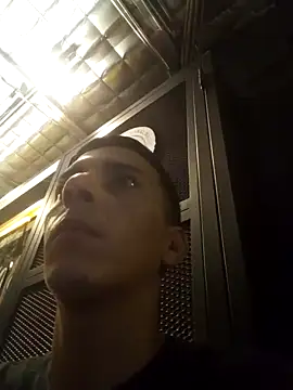 walterdsm online show from March 19, 2025, 12:59 am