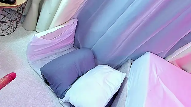 im hanna1 online show from December 4, 2025, 12:14 pm