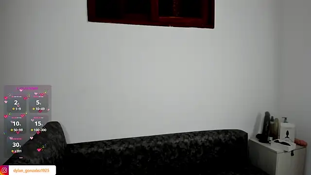 Snapshot of Dylan_Turnerr chatting on September 23, 2025, 8:56 pm Dylan Turnerr online show from September 23, 2025, 8:56 pm