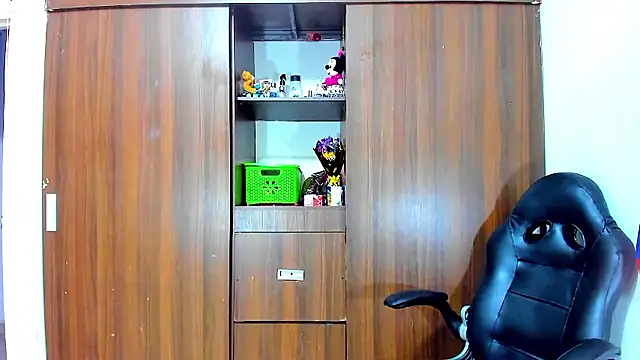 Dreamastercum  online show from January 18, 2026, 10:24 pm