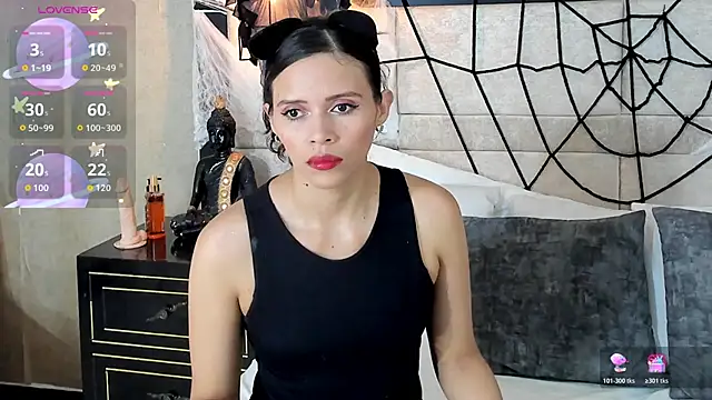 LiliJensen online show from October 25, 2025, 7:52 pm