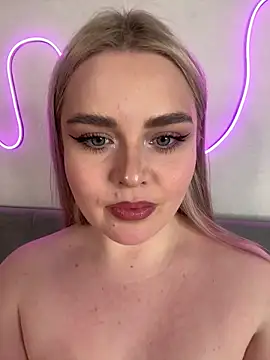 April Vancee online show from March 14, 2025, 3:14 pm