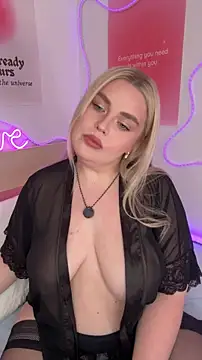 April Vancee online show from May 8, 2026, 4:12 pm